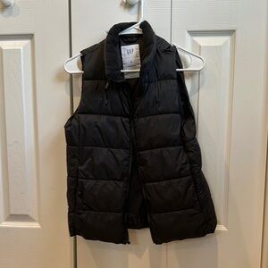 GAP Black Puffer Vest